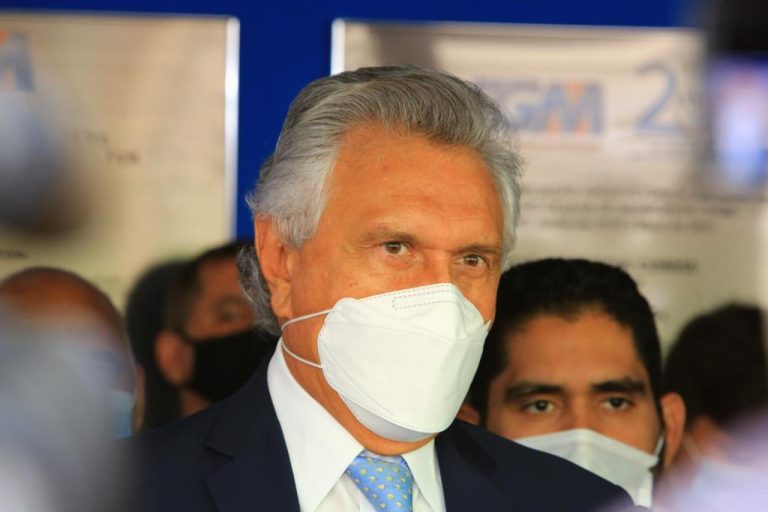 GOIÁS: NO TWITTER, CAIADO ANUNCIA VACINAÇÃO CONTRA COVID-19 POR FAIXA ETÁRIA