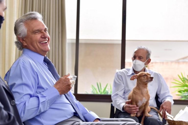 IRIS REZENDE DETERMINA ALIANÇA ENTRE CAIADO E MDB EM 2022