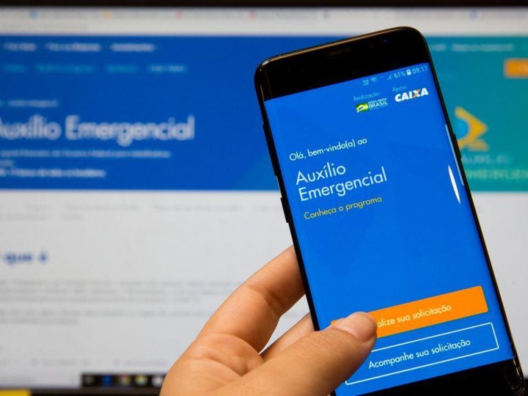 GOVERNO FEDERAL DEVE ANUNCIAR PRORROGAÇÃO DO AUXÍLIO AINDA NESTA SEMANA, AFIRMA GUEDES