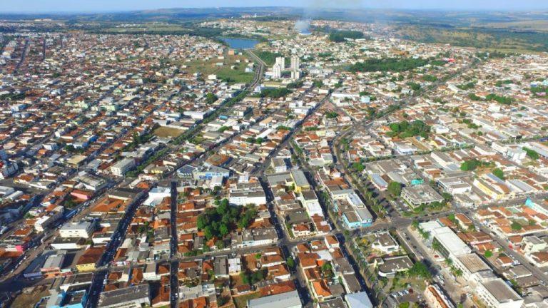 PREFEITURA DE CATALÃO NÃO DECRETA PONTO FACULTATIVO, E ÓRGÃOS PÚBLICOS DO MUNICÍPIO RETOMAM EXPEDIENTES NA SEXTA (04); VEJA O QUE FECHA E ABRE E FECHA DURANTE NO FERIADO DE CORPUS CHRISTI