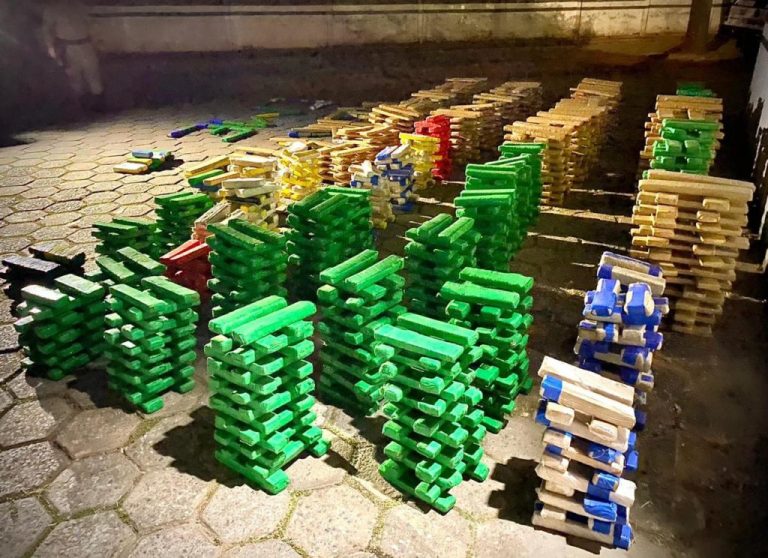 ANÁPOLIS: POLÍCIA MILITAR APREENDE APROXIMADAMENTE 1,5 TONELADAS DE DROGAS