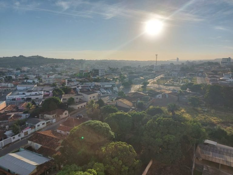 EM CATALÃO E REGIÃO, TEMPO INSTÁVEL COM OSCILAÇÕES NAS TEMPERATURAS PERMANECERÁ NOS PRÓXIMOS DIAS; PREOCUPAÇÃO É COM QUEDA DA UMIDADE RELATIVA DO AR