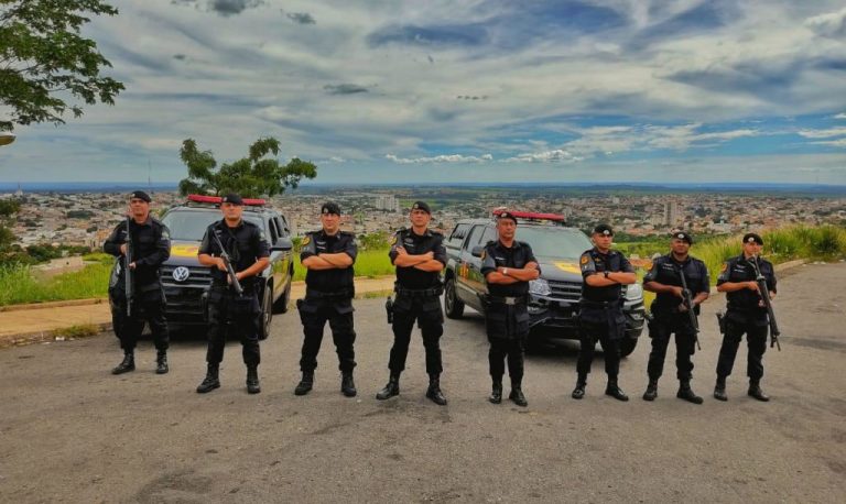 OPERAÇÕES DA COMPANHIA DE POLICIAMENTO ESPECIALIZADO (CPE/8ª CIPM) RESULTAM EM PRISÕES, APREENSÕES DE DROGAS, ARMAS E VEÍCULOS RECUPERADOS