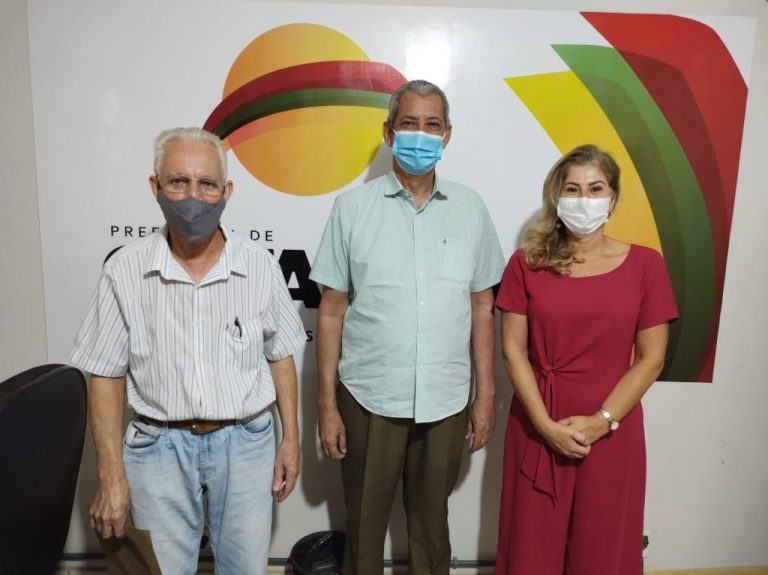 BANCÁRIOS DE CATALÃO PEDEM INCLUSÃO DA CATEGORIA NOS GRUPOS PRIORITÁRIOS DE VACINAÇÃO CONTRA COVID-19: “QUEM DEFINE É O MINISTÉRIO DA SAÚDE”, AFIRMA VELOMAR RIOS