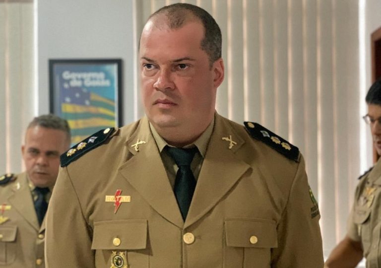 EX-COMANDANTE DA PM DE CATALÃO, T.C CARVALHO INTEGRA COMANDO DE BUSCAS POR LÁZARO BARBOSA, SUSPEITO DE MATAR FAMÍLIA EM CEILÂNDIA E ATERRORIZAR GOIÁS E O DISTRITO FEDERAL