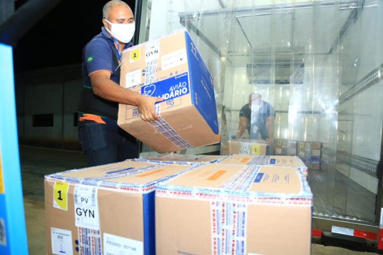 GOVERNO DE GOIÁS RECEBE 27º LOTE COM MAIS 74.880 VACINAS DA PFIZER