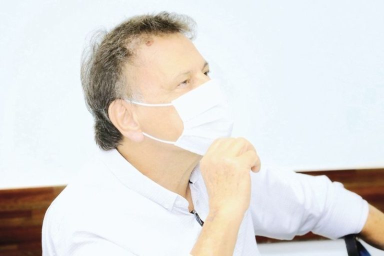 ADIB  DEIXA HOSPITAL NA MANHÃ DESTE SÁBADO E CONTINUA SENDO ACOMPANHADO POR MÉDICOS EM SUA CASA