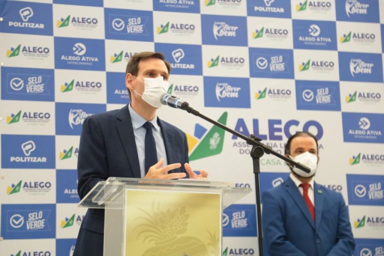 LISSAUER VIEIRA RECEBE RESPIRADORES PULMONARES DA REDE NACIONAL DE CONSÓRCIOS PÚBLICOS