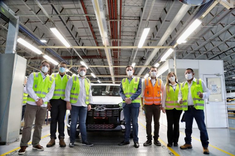 EM VISITA À CAOA CHERY, EM ANÁPOLIS, PRESIDENTE DA ALEGO, LISSAUER VIEIRA, DESTACA FORÇA PRODUÇÃO INDUSTRIAL GOIANA E REFORÇA ATENÇÃO AO SETOR AUTOMOTIVO