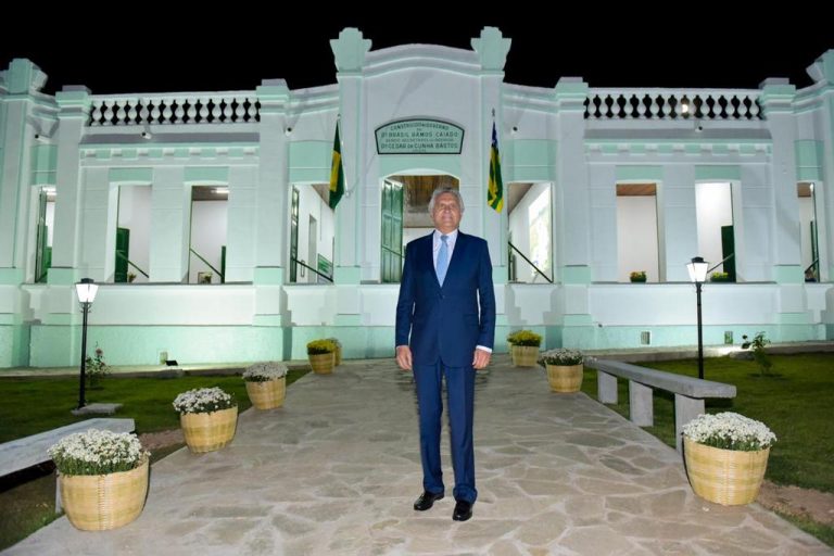 NA CIDADE DE GOIÁS, CAIADO ENTREGA REVITALIZAÇÃO DO PALÁCIO DA INSTRUÇÃO E DESTACA RESGATE HISTÓRICO