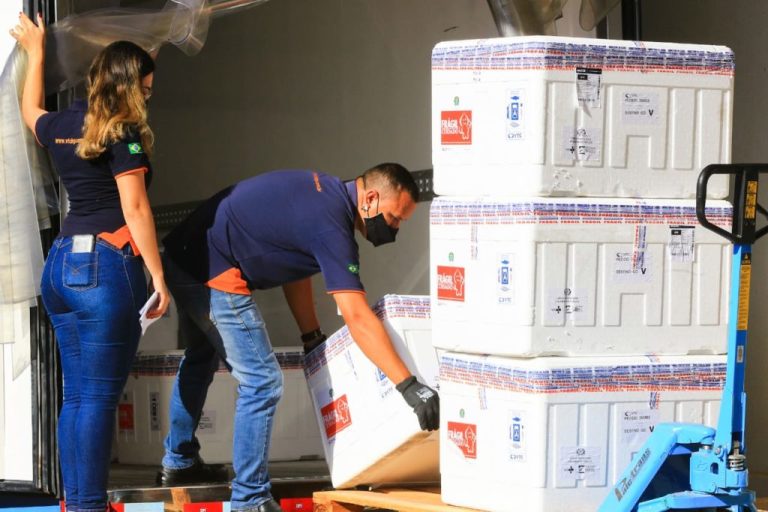 MAIS 231.660 DOSES CHEGAM A GOIÁS PARA NOVO REFORÇO À VACINAÇÃO CONTRA COVID-19