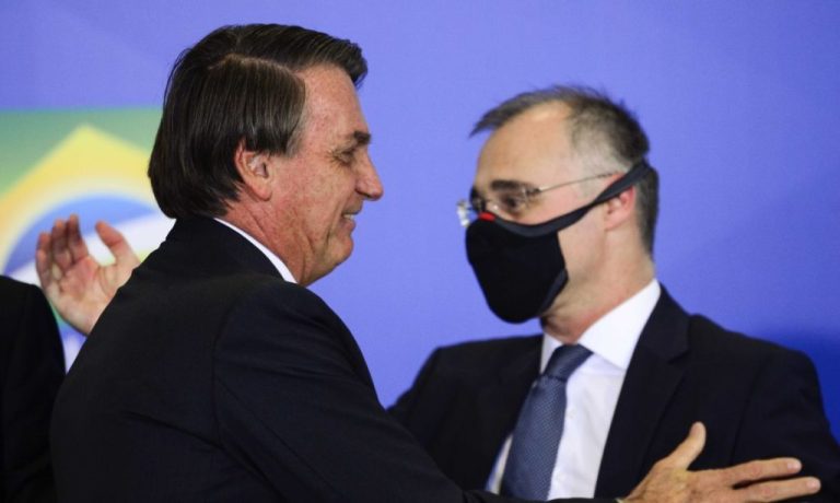 BOLSONARO INDICA ANDRÉ MENDONÇA AO SUPREMO TRIBUNAL FEDERAL
