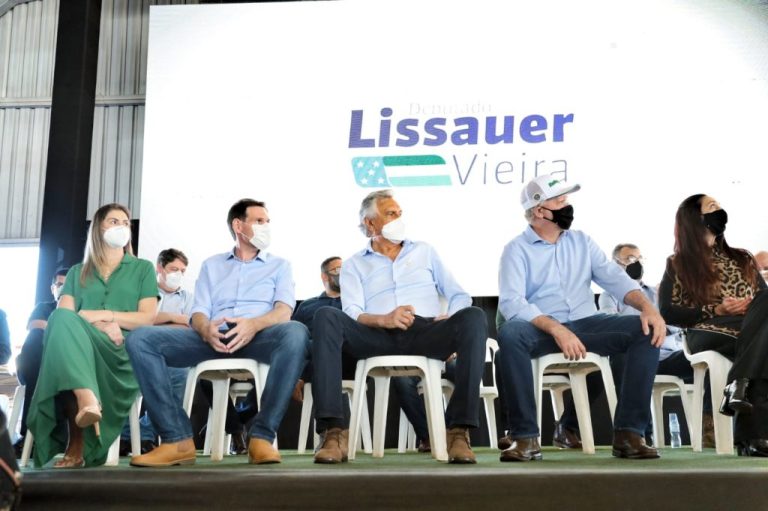 EM RIO VERDE, LISSAUER VIEIRA REÚNE MAIS DE 60 PREFEITOS EM ENCONTRO E DESTACA FORÇA DO MUNICIPALISMO GOIANO