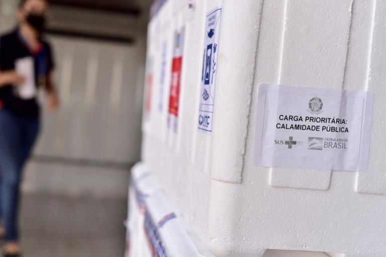 CAMPANHA DE IMUNIZAÇÃO CONTRA COVID-19 EM GOIÁS RECEBE MAIS 119.990 DOSES DE VACINAS