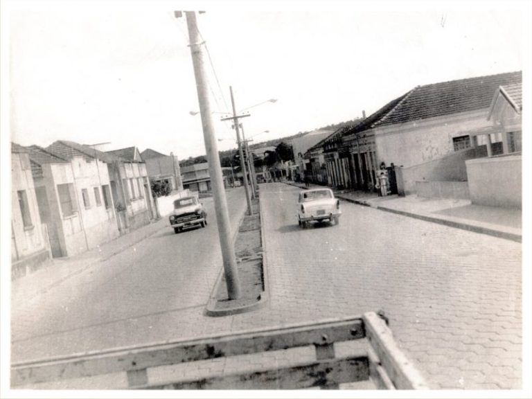 O CATALÃO DE ONTEM E DE HOJE, ESPECIAL 162 ANOS; AVENIDA 20 DE AGOSTO, ARTÉRIA PRINCIPAL DE NOSSA CIDADE