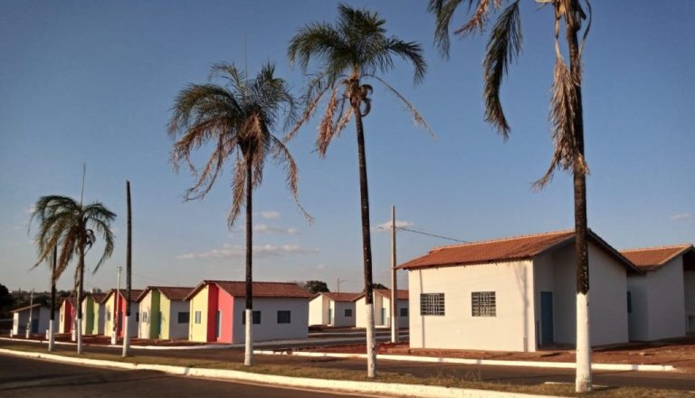 Governo de Goiás entrega residencial com 50 moradias em Campo Alegre