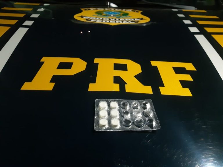 Motorista profissional é flagrado com rebites no caminhão na BR 050, em Catalão