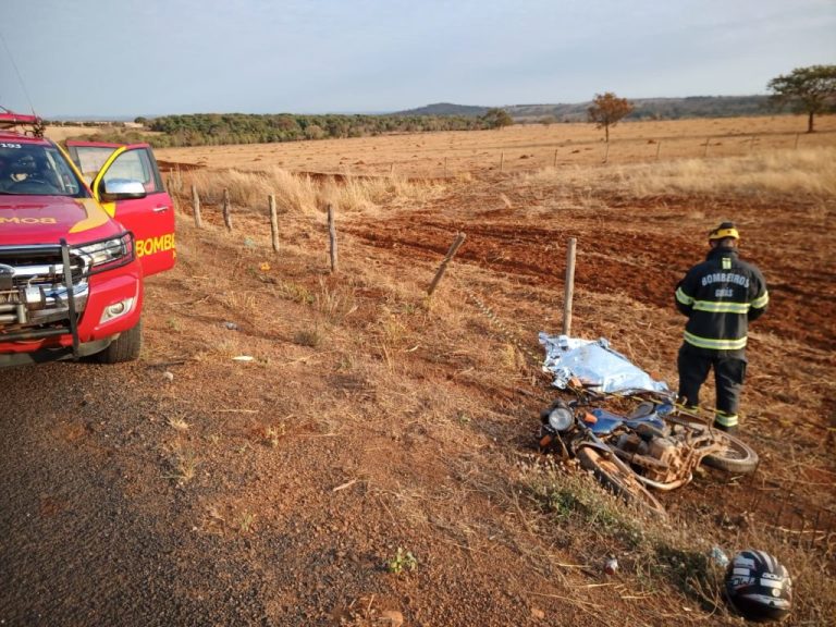 Motociclista de 32 anos de idade morre em grave acidente na GO-210 entre Goiandira e Nova Aurora