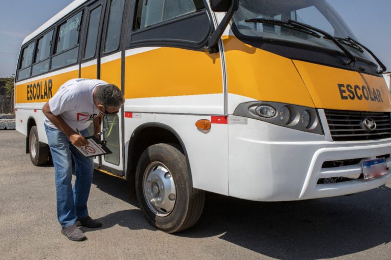 Para a segurança dos estudantes, Detran-GO realiza vistoria nos veículos do  transporte escolar de todos os municípios