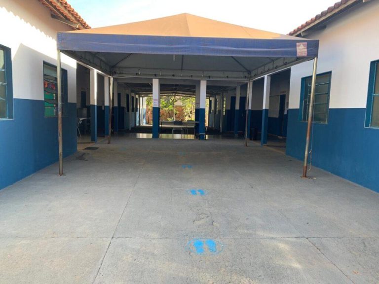 CALDAS NOVAS SUSPENDE AULAS POR 5 DIAS APÓS AUMENTO DE CASOS DE COVID-19 ENTRE SERVIDORES