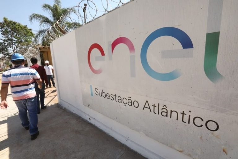 GOIÂNIA: FUNCIONÁRIO DA ENEL MORRE DURANTE MEDIÇÃO DE ENERGIA