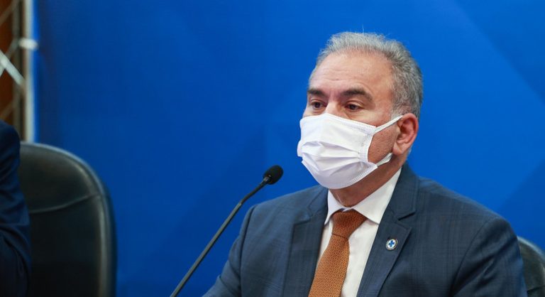 Exame de Queiroga deu negativo antes de viagem aos EUA