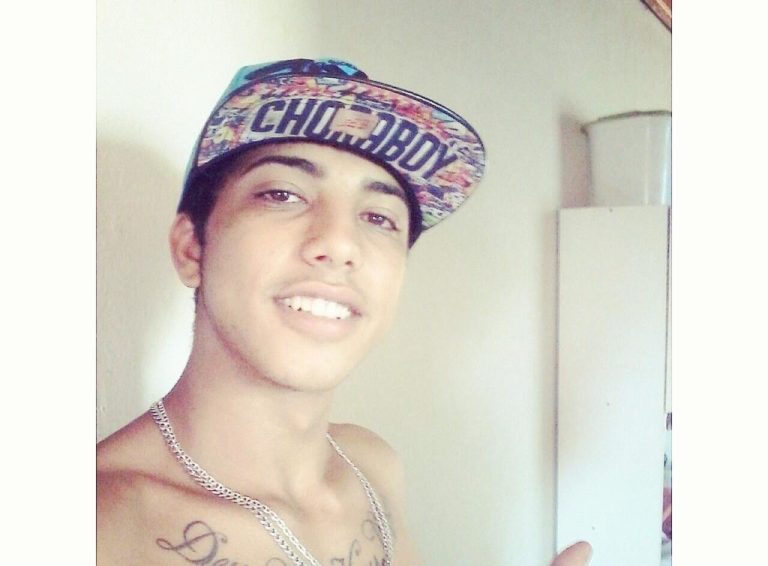 Suspeito de matar jovem a tiros na “Prainha” é um adolescente de 17 anos, diz polícia
