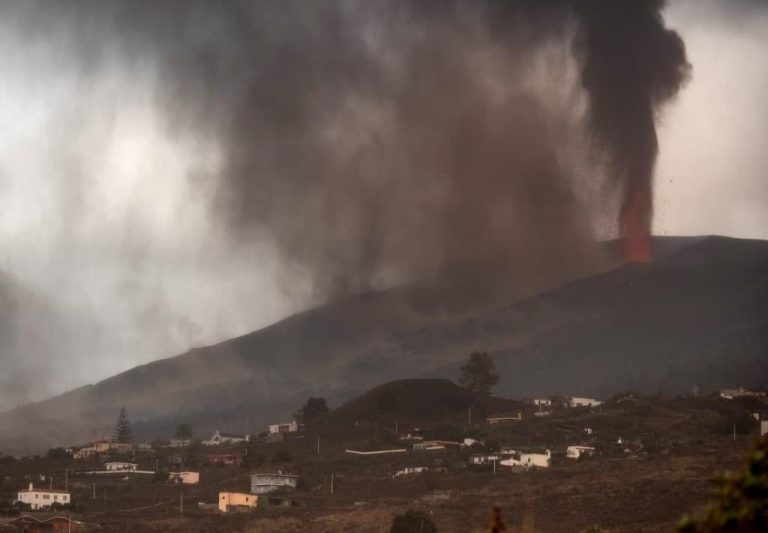 Dióxido de enxofre emitido por vulcão alcançará Europa e África