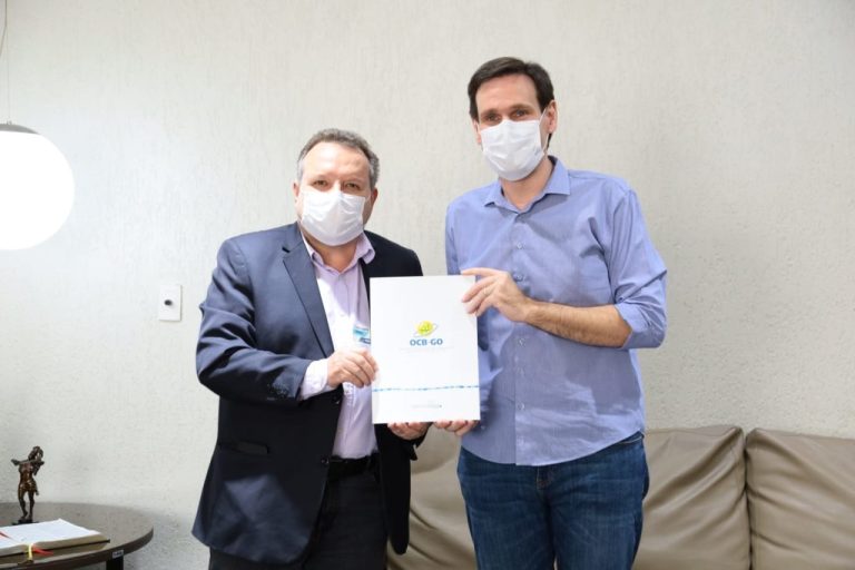 Lissauer busca fortalecimento das cooperativas goianas e discute nova lei do cooperativismo junto à OCB Goiás