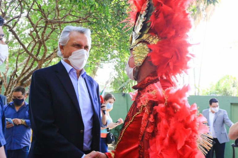 Caiado anuncia investimento de R$ 1,3 milhão para reestruturação das Cavalhadas