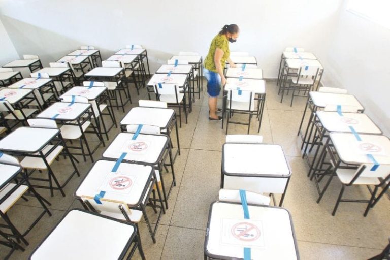 Novo decreto em Goiânia libera aulas presenciais com até 100% dos alunos em sala