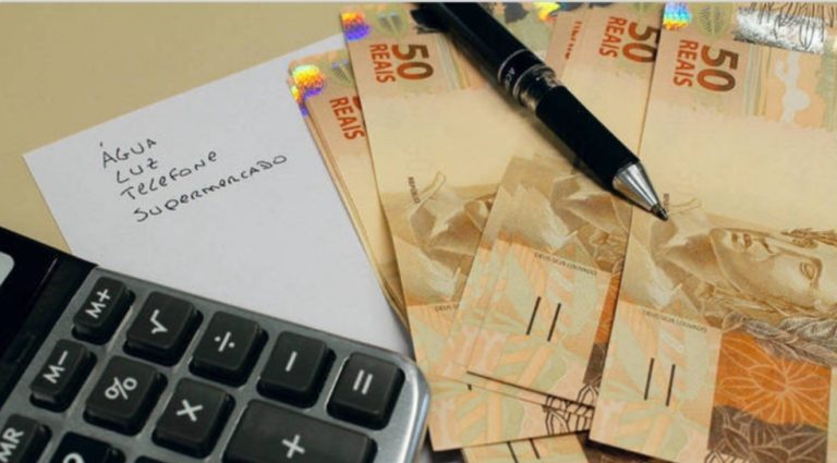 Taxa de juros chega a 7,75% ao ano e atinge a maior alta desde 2002
