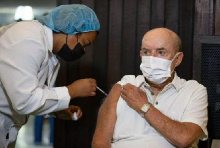Covid: 99 milhões de brasileiros estão imunizados com as duas doses