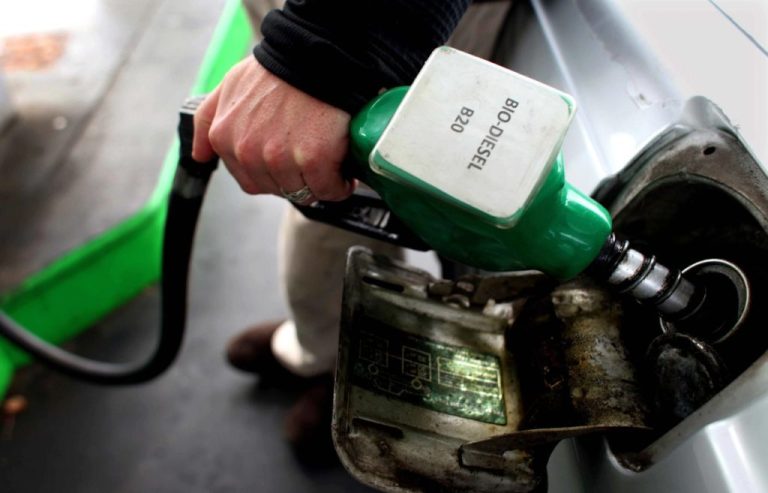Governo cria grupo para analisar adição de biodiesel ao óleo diesel