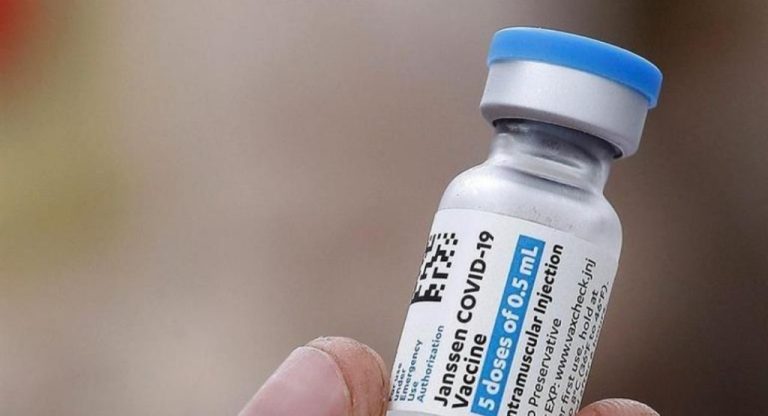 Vacina de dose única, Janssen terá duas aplicações no Brasil