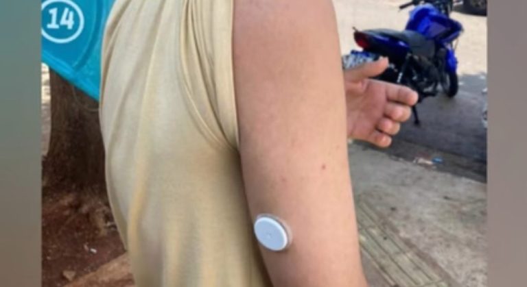 Projeto-piloto usa sensor na pele para monitorar glicemia de diabéticos em Goiás