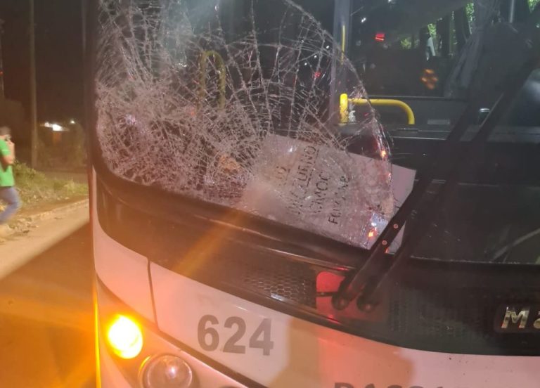 Ciclista fica gravemente ferido após ser atropelado por ônibus em Catalão
