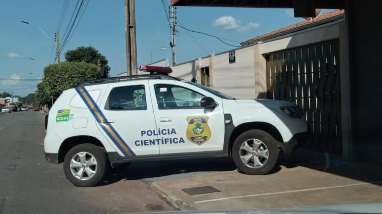 Pai é preso suspeito de atirar no filho de 5 anos, em Catalão