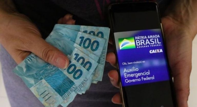 Governo notifica mais 1 milhão para devolver o auxílio emergencial