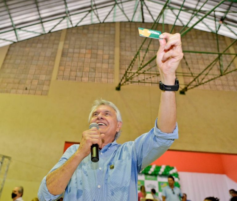 Caiado estará em Catalão para entrega de cartões do ‘Programa Mães de Goiás’ nessa terça-feira (28)