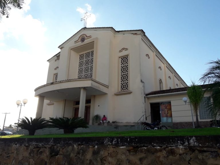 NATAL DE FÉ E ORAÇÕES: confira as programações das Missas de Natal nas principais Igrejas Católicas da cidade de Catalão