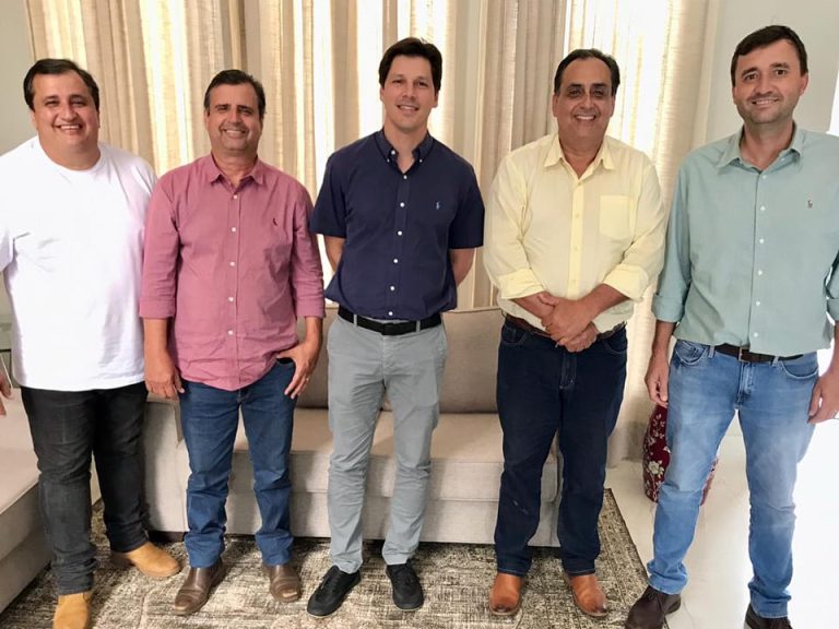 Presidente estadual do MDB, Daniel Vilela, também esteve com os irmãos Galdinos; “teremos a liberdade para direcionar os rumos do partido”, afirma Elder Galdino