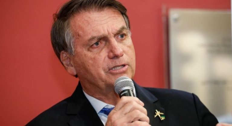 Bolsonaro diz que haverá ‘rebelião’ se for decretado lockdown
