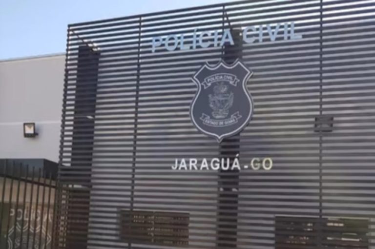 Ex-presidiário se disfarça de advogado para soltar detentos em Jaraguá