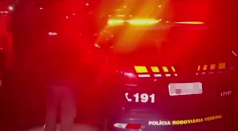 PRF prende homem por importunação sexual em ônibus interestadual