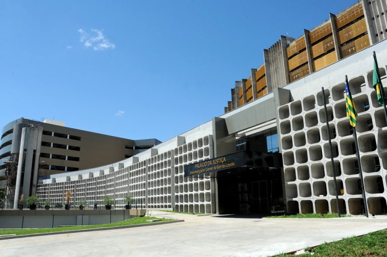 Presidente do TJGO autoriza teletrabalho no Judiciário devido aumento de casos de Covid e Influenza