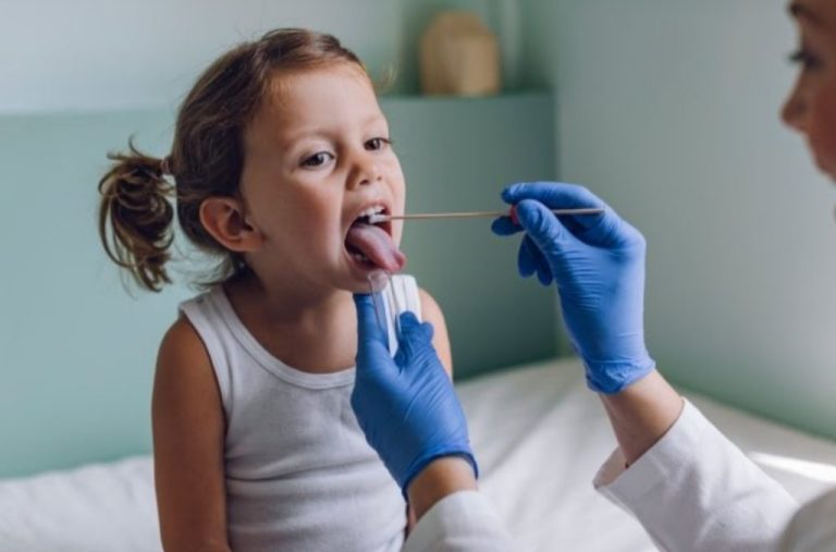 Quase 50 crianças e adolescentes testam positivo para covid-19 em 5 dias em Catalão