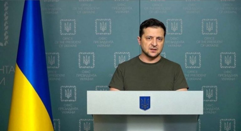 PRESIDENTE DA UCRÂNIA PEDE À UNIÃO EUROPEIA ENTRADA IMEDIATA AO BLOCO