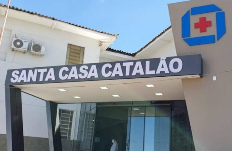 BRIGA POR MULHER ACABA EM PANCADARIA E JOVENS VÃO PARAR NO HOSPITAL, EM CATALÃO