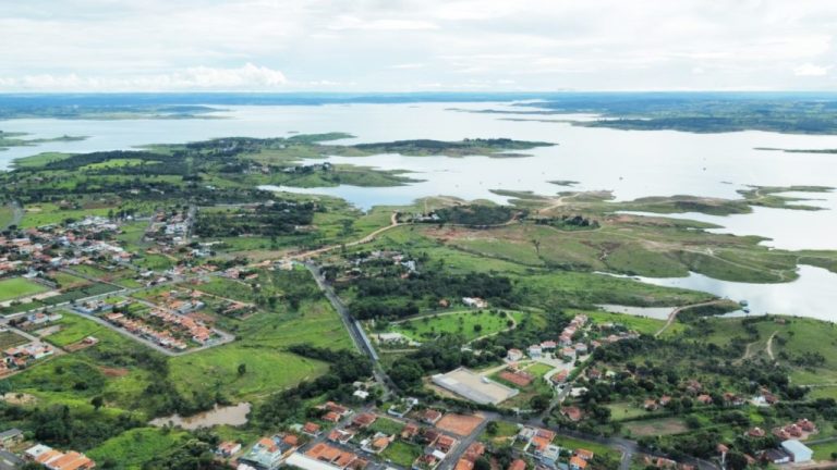 Nível do lago de Três Ranchos ultrapassa os 40% e cidade poderá ser a principal rota de turistas no feriado de carnaval